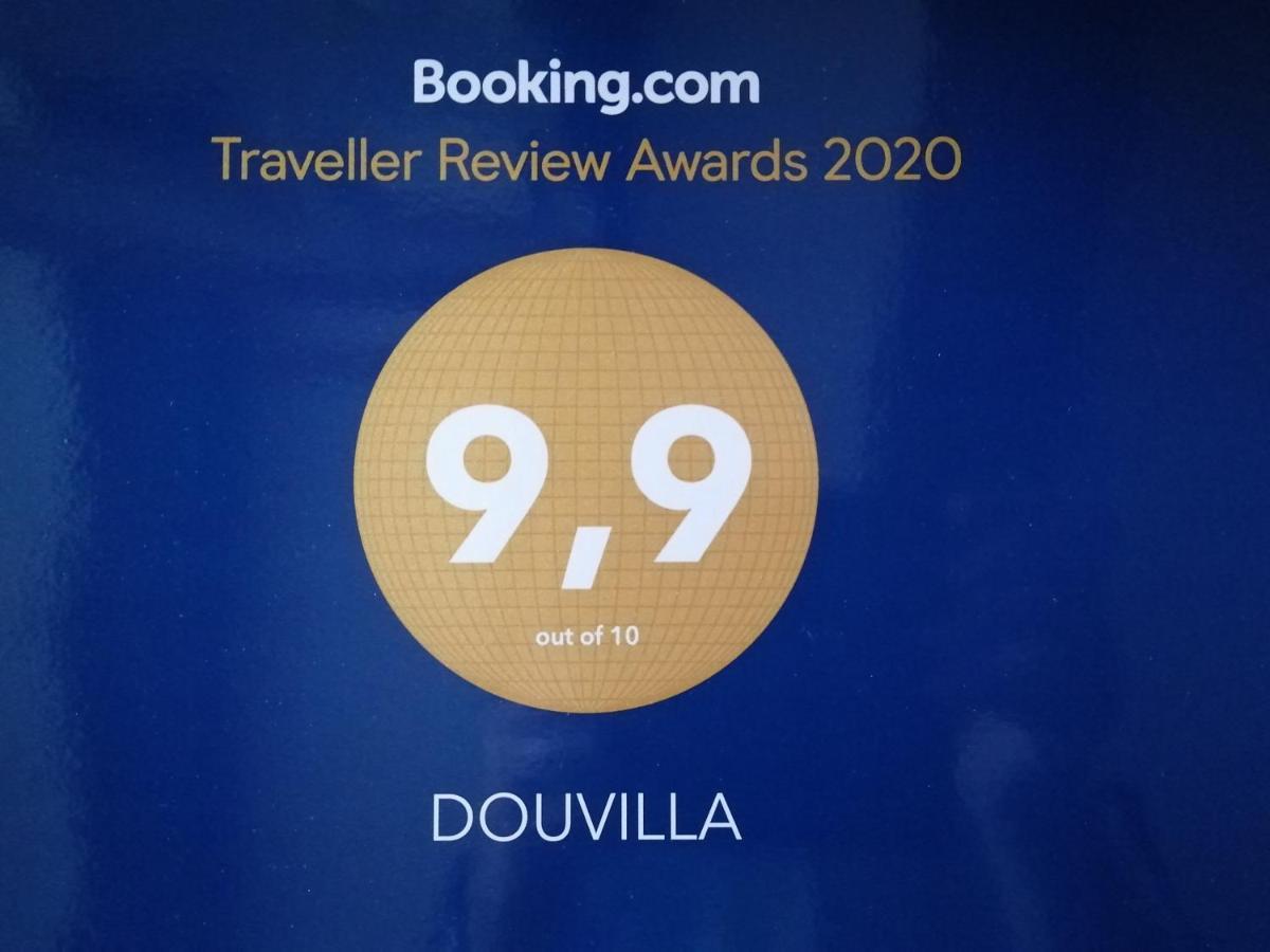 Douvilla Douville Luaran gambar